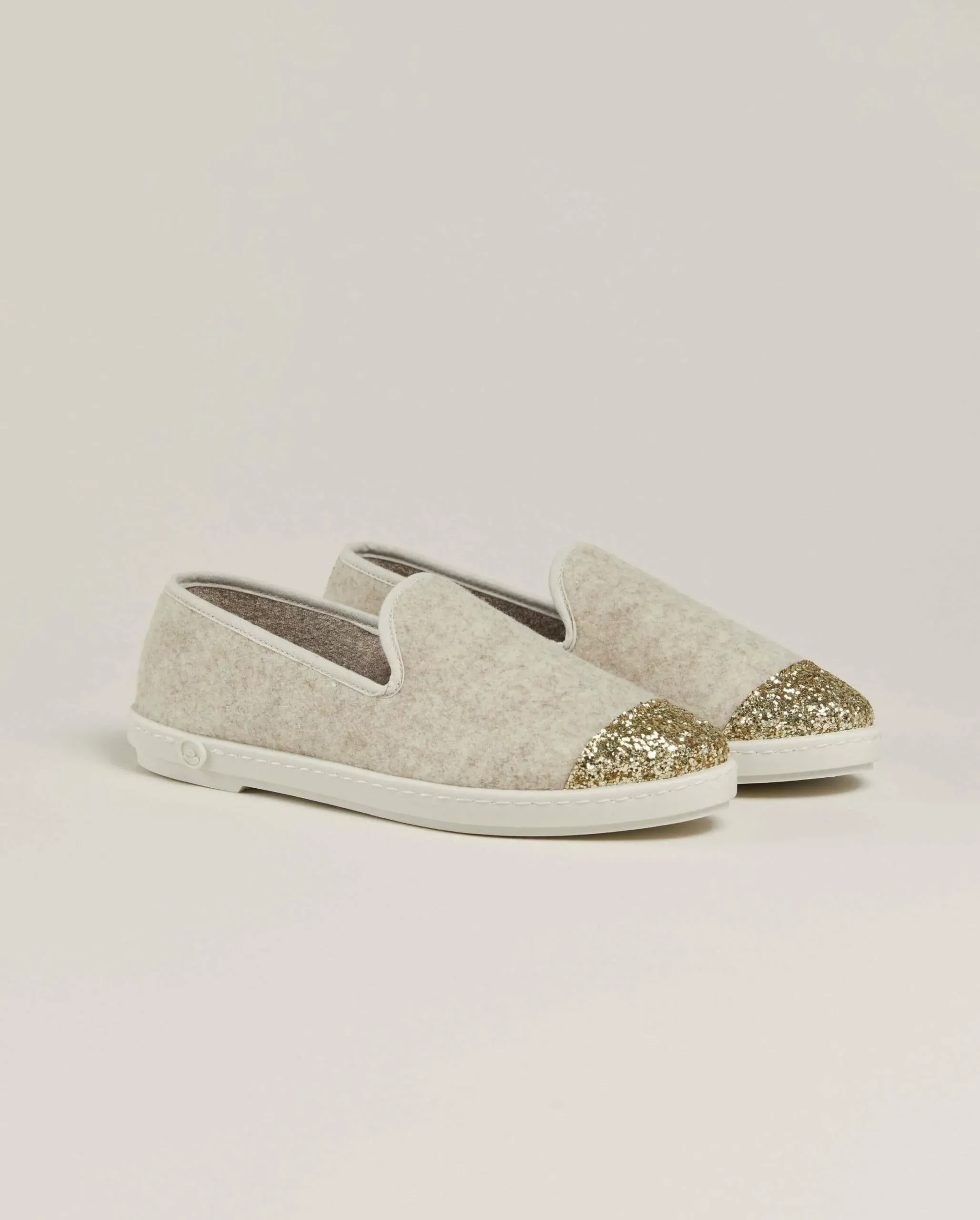 Chaussons slippers – beige à paillettes