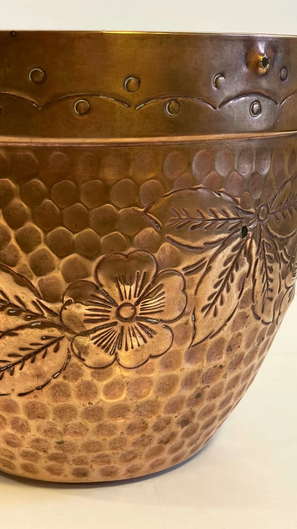 Grand CACHE-POT Ancien en CUIVRE Patiné – Image 7