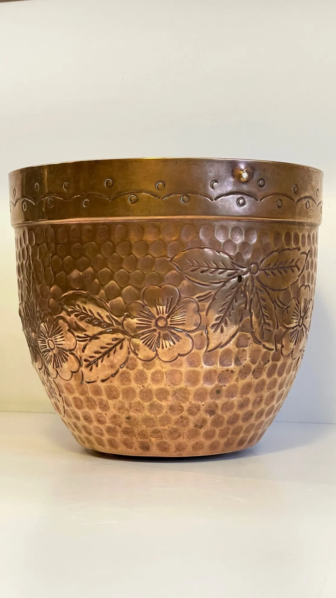 Grand CACHE-POT Ancien en CUIVRE Patiné – Image 4
